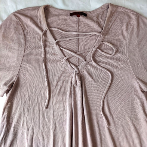BKE Red Tie Chest Nude Pink Tunic Length Top Neutral Minimalist Size Large - Picture 2 of 8